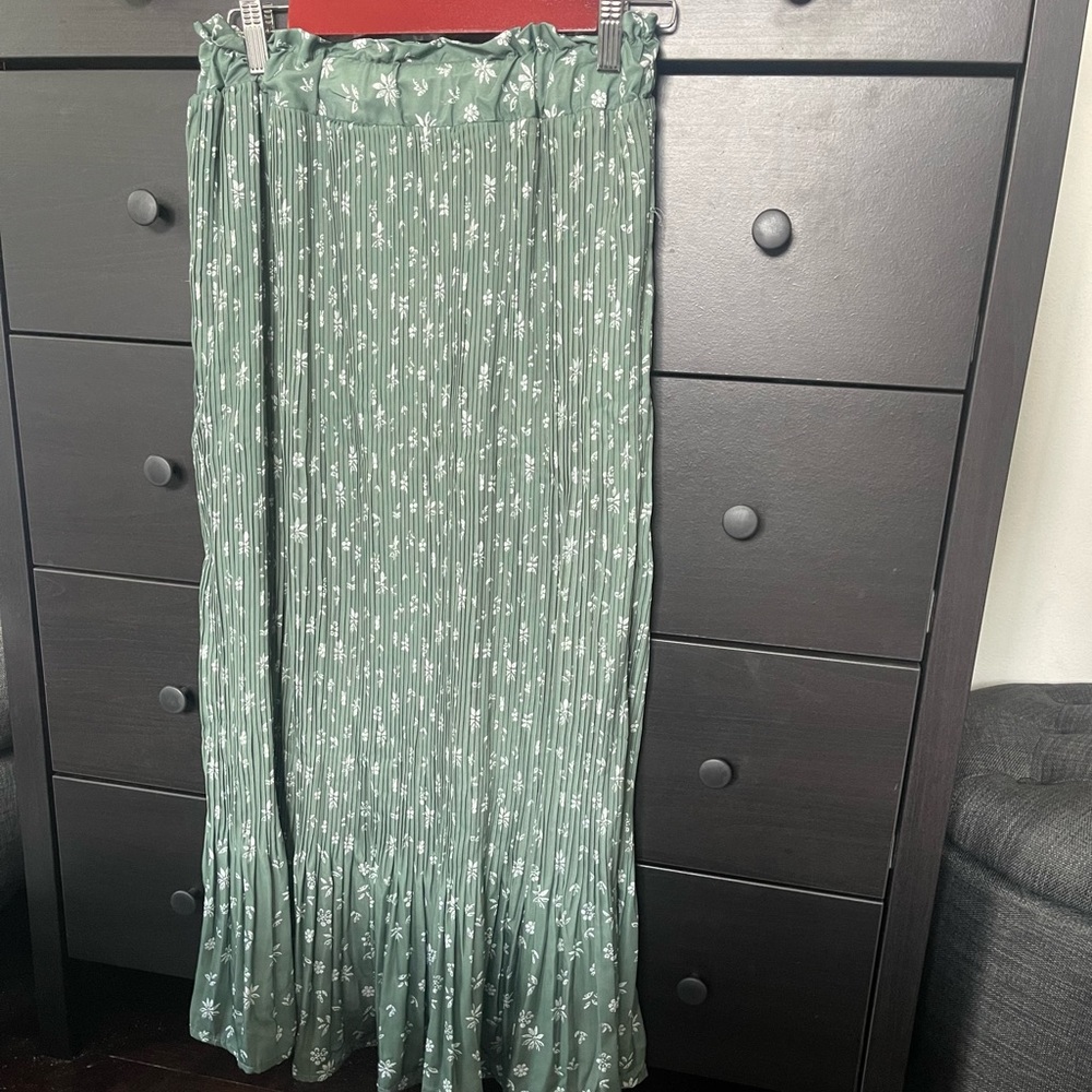 Green Pleated Skirt